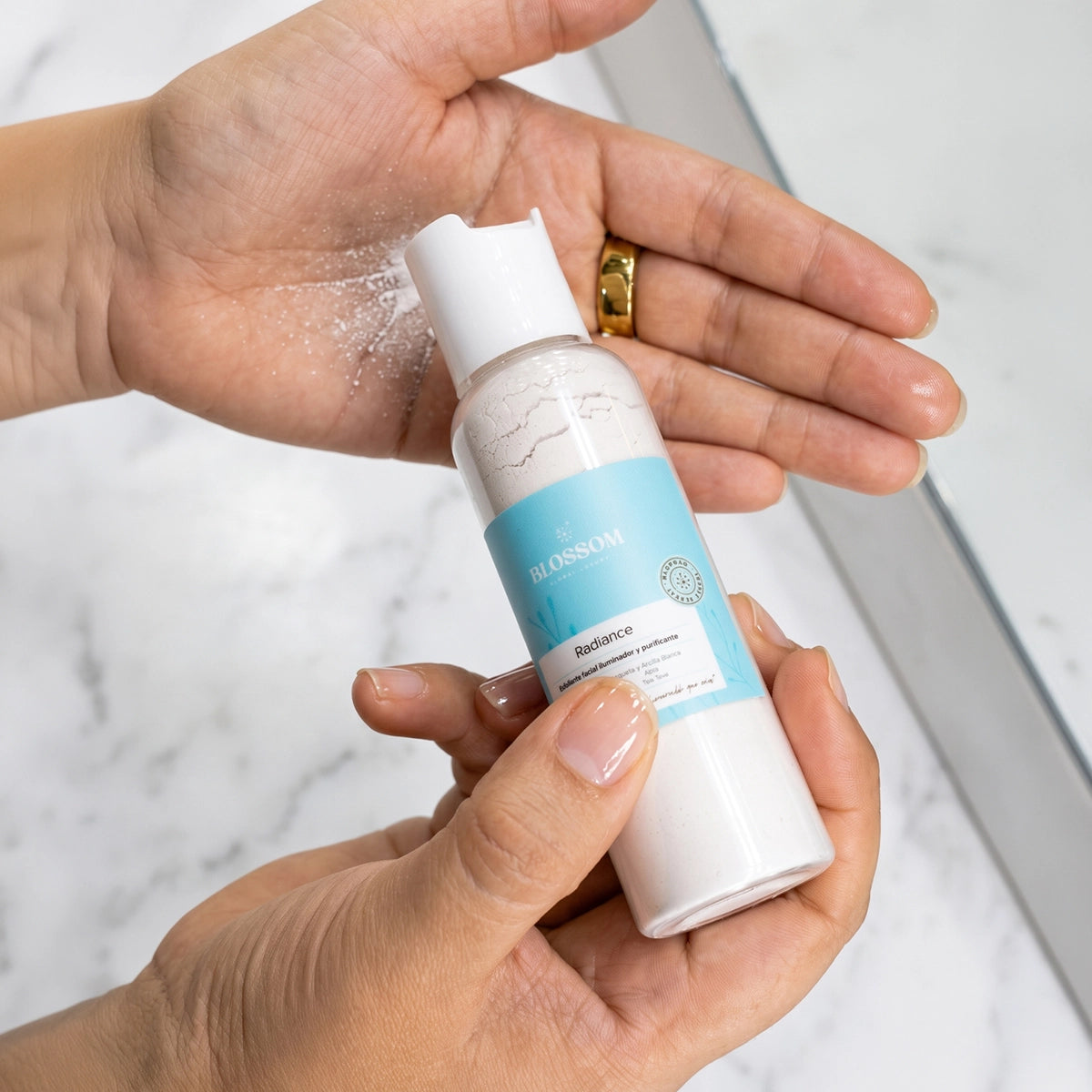 EXFOLIANTE FACIAL RADIANCE